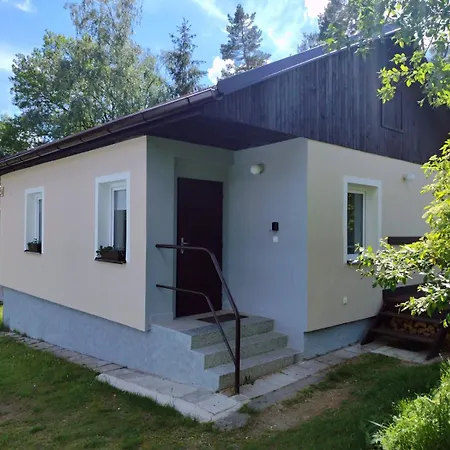 Nad Rybnikem Lodge *